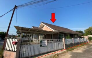 ทรัพย์สถาบันโดย บริษัท บริหารสินทรัพย์สุขุมวิท จำกัด บ้านเดี่ยว รวิพร-บ้านร่มไทร