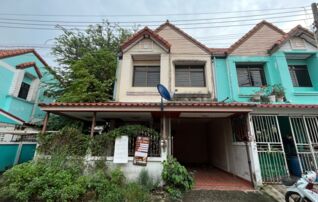 ทรัพย์สถาบันโดย JAM ทาวน์เฮาส์ สวนทองพาร์ค 6 (Pariya Park)