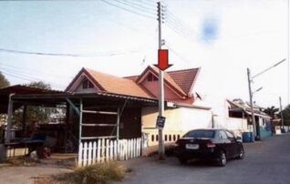 ทรัพย์สถาบันโดย GHB บ้านแฝด พัฒนานิคม ลพบุรี