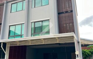 Owner post- รับเอเจ้นท์ค่ะ 🙏🏻 🏠ให้เช่าบ้านทาวน์โฮม 3 ชั้น (หลังมุม)ใจกลางรัชดา-ลาดพร้าว : เจ้าของให้เช่าเอง (งดรับนายหน้า)
