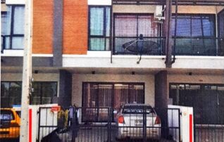 ทรัพย์สถาบันโดย GHB ทาวน์เฮาส์ พาร์ควิวล์ 3 (Park Ville 3)
