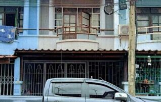 ทรัพย์สถาบันโดย GHB ทาวน์เฮาส์ เมืองปทุมธานี ปทุมธานี