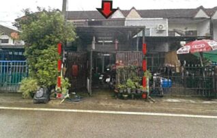 ทรัพย์สถาบันโดย GHB ทาวน์เฮาส์ ซอยถนนบ้านเสาหิน/เสาหิน ถนนสายเชียงใหม่-ลำพูน (