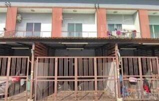ทรัพย์สถาบันโดย GHB ทาวน์เฮาส์ ฉัตรไพลิน