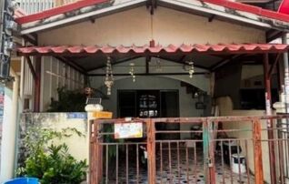 ทรัพย์สถาบันโดย GHB ทาวน์เฮาส์ ร่มทิพย์