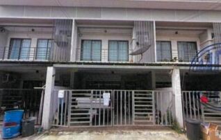 ทรัพย์สถาบันโดย GHB ทาวน์เฮาส์ บ้านรัชธานี 11 รังสิต-ธัญบุรี (Baan Ratchatanee 11 Rangsit-Thanyaburi)