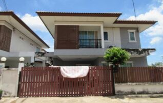 ทรัพย์สถาบันโดย GHB บ้านแฝด เอกวิน 5 (Baan Ekkawin 5 Nong Chok)