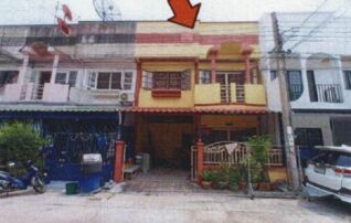 ทรัพย์สถาบันโดย GHB ทาวน์เฮาส์ ณัฐกานต์