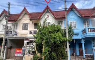 ทรัพย์สถาบันโดย GHB ทาวน์เฮาส์ ถนนพหลโยธิน (ทล.1)
