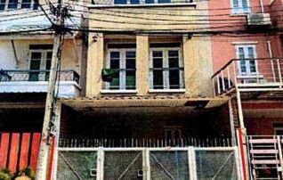ทรัพย์สถาบันโดย GHB ทาวน์เฮาส์ ออลสวีท