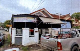ทรัพย์สถาบันโดย GHB ทาวน์เฮาส์ เจษฎา 9 (Jetsada 9 Lamlukka Klong 4)