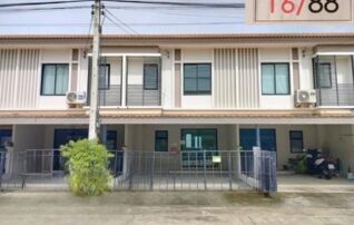 ทรัพย์สถาบันโดย GHB ทาวน์เฮาส์ กานดา เพลส ลำลูกกา คลอง 6 (Kanda Place Lamlukka Klong 6)