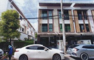 ทรัพย์สถาบันโดย GHB ทาวน์เฮาส์ บ้านกลางเมืองกัลปพฤกษ์
