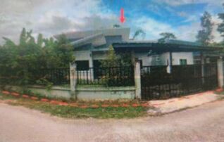 ทรัพย์สถาบันโดย GHB บ้านเดี่ยว ซอยทางเข้าบ้านบุ่งหวาย ถนนสายวารินชำราบ-ศรีสะเ