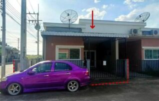 ทรัพย์สถาบันโดย GHB ทาวน์เฮาส์ เพียงเพชร