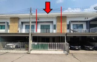 ทรัพย์สถาบันโดย GHB ทาวน์เฮาส์ มี โมเดิร์น โฮม