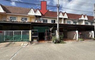 ทรัพย์สถาบันโดย GHB ทาวน์เฮาส์ ถนนทางหลวงหมายเลข 7