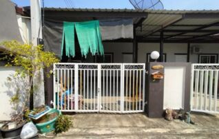 ทรัพย์สถาบันโดย GHB ทาวน์เฮาส์ สามพระยา วิลเลจ2