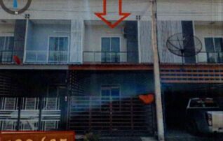 ทรัพย์สถาบันโดย GHB ทาวน์เฮาส์ ฉัตรไพลิน ลาดหลุมแก้ว (Chatrapailin Latlumkaew)