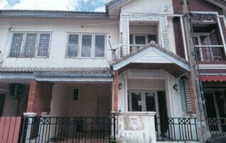 ทรัพย์สถาบันโดย GHB ทาวน์เฮาส์ ลำลูกกา ปทุมธานี