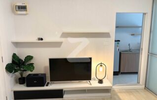 ขายด่วน!!! ราคาพิเศษ 1.39 ลบ. ฟรีโอน!!! ห้องสวยพร้อมอยู่ โครงการ D condo รามอินทรา ใกล้ทางด่วนฉลองรัช เพียง 5 นาที ทำเลใจกลางติดถนนใหญ่รามอินทรา : เจ้าของขายเอง (งดรับนายหน้า)