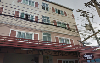 เฉลิมเพลส