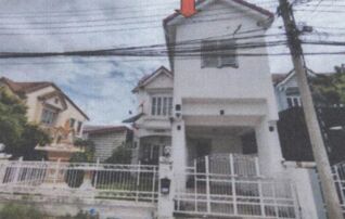 ทรัพย์สถาบันโดย GHB ทาวน์เฮาส์ บุศรินทร์