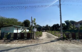 ทรัพย์สถาบันโดย บริษัท บริหารสินทรัพย์สุขุมวิท จำกัด บ้านเดี่ยว สวนริมคลองบ้านแพ้ว