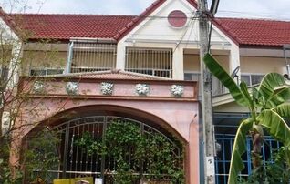 ทรัพย์สถาบันโดย GHB ทาวน์เฮาส์ เค.ซี. คู่สร้าง วิลล่า (K.C. Khusang Villa)