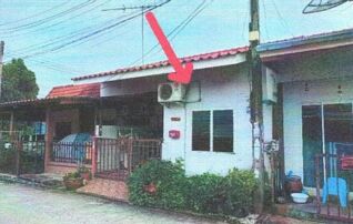 ทรัพย์สถาบันโดย GHB ทาวน์เฮาส์ เรือนสุข 1