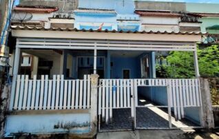 ทรัพย์สถาบันโดย GHB ทาวน์เฮาส์ ชมฟ้าวรางกูล