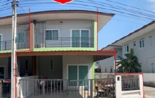 ทรัพย์สถาบันโดย GHB ทาวน์เฮาส์ จักรวาลแลนด์