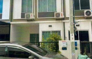 ทรัพย์สถาบันโดย GHB ทาวน์เฮาส์ บ้านพฤกษา 161 ลาดกระบัง-ฉลองกรุง (Baan Pruksa 161 Ladkrabang-Chalongkrung)