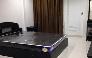 เอ เค วาย เฮ้าส์