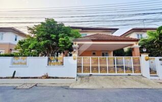 ปล่อยเช่า รามคำแหง142  บ้านเดี่ยว 2 ชั้น 66 ตรว. 3 ห้องนอน 3 ห้องน้ำ  1 ห้องครัว 2 ที่จอดรถ : เจ้าของให้เช่าเอง