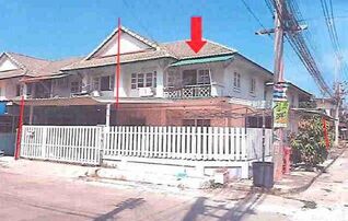 ทรัพย์สถาบันโดย GHB ทาวน์เฮาส์  นครชัยศรี นครปฐม