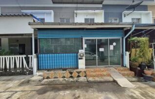 ทรัพย์สถาบันโดย GHB ทาวน์เฮาส์ พฤกษา 64/2