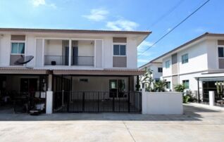 ทรัพย์สถาบันโดย GHB ทาวน์เฮาส์ ไอลีฟ พาร์ค 2 พระราม 2 กม.14 (I Leaf Park 2 Rama 2 km.14)