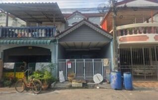 ทรัพย์สถาบันโดย GHB ทาวน์เฮาส์ รินทร์ทอง (Baan Rinthong Lamlukka)