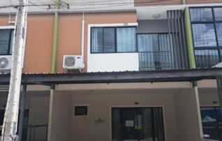 ทรัพย์สถาบันโดย GHB ทาวน์เฮาส์ เอสซี วิลเลจ อีสเทิร์น-บ่อวิน (SC Village Eastern-Bowin)