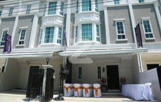 🏡 ขายบ้านทาวน์โฮมสุดหรู 3 ชั้น ตกแต่งระดับ Premium - โครงการ The Preston (กรุงเทพกรีฑา 7) : เจ้าของขายเอง (งดรับนายหน้า)