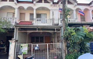 ทรัพย์สถาบันโดย JAM ทาวน์เฮาส์ หมู่บ้านศรีสุข (Baan Srisuk)