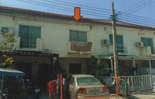 ทรัพย์สถาบันโดย GHB ทาวน์เฮาส์ วรพัฒน์
