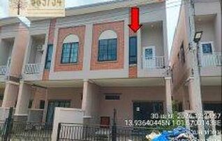 ทรัพย์สถาบันโดย GHB ทาวน์เฮาส์ เนฟ แกรนด์