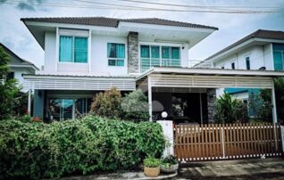 ขายบ้านเดี่ยว เจ้าของขายเอง พร้อมเฟอร์นิเจอร์ครบครัน หิ้วกระเป๋าเข้าอยู่ได้เลย ทำเลทอง ภายในโครงการหมู่บ้านรุ่งเรือง ควอลิตี้เฮ้าส์ เฟส 3 หนองจ๊อม : เจ้าของขายเอง (งดรับนายหน้า)