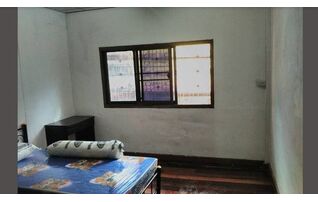 อนุสรณ์เพลส