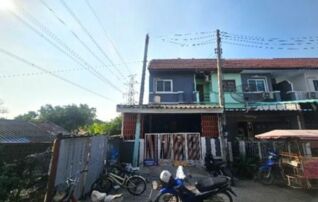 ทรัพย์สถาบันโดย GHB ทาวน์เฮาส์ ฉัตรไพลิน