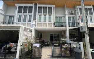 ทรัพย์สถาบันโดย GHB ทาวน์เฮาส์ โกลเด้นทาวน์ 2 ลาดพร้าว-เกษตรนวมินทร์ (Golden Town 2 Ladprao-Kaset Nawamin)