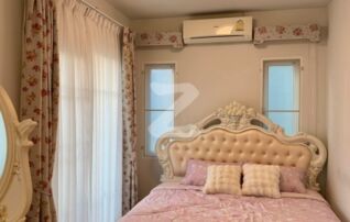 ขายบ้านแฝดจาก อารียา เดอะวิลเลจ 🏡 🎉ราคาสุดคุ้มเพียง 2.39 ล้านบาท (ฟรีโอน)      - พื้นที่ 30ตรว.        : เจ้าของขายเอง (งดรับนายหน้า)
