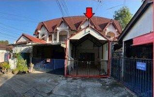 ทรัพย์สถาบันโดย GHB ทาวน์เฮาส์ ซอยถนนไชยณรงค์/ไชยณรงค์ ถนนราชนิกุล